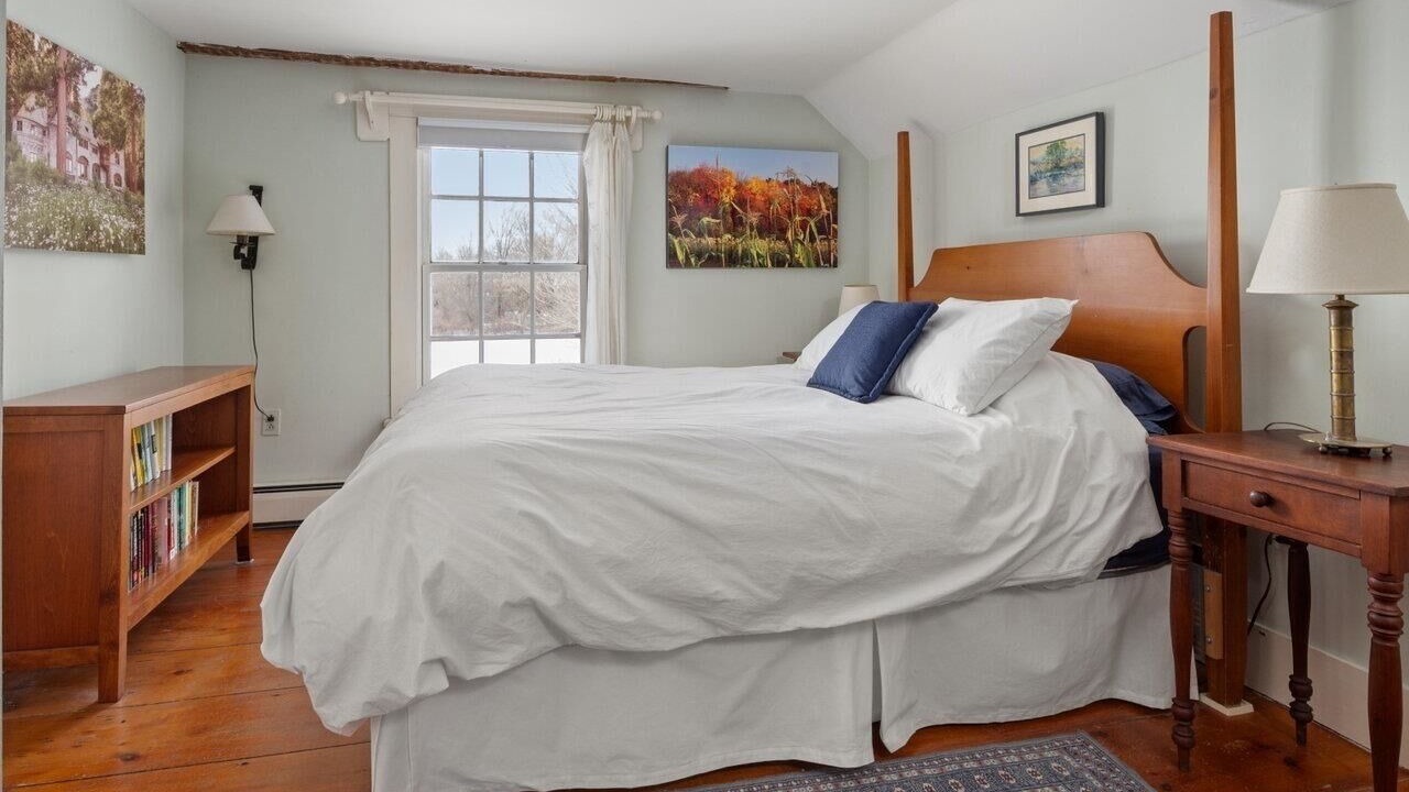 Photo of Bedroom in Addison