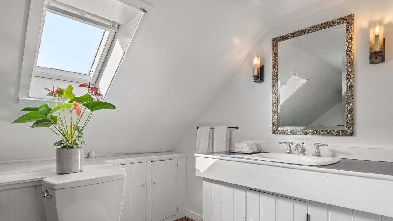 Photo of Bathroom in Addison