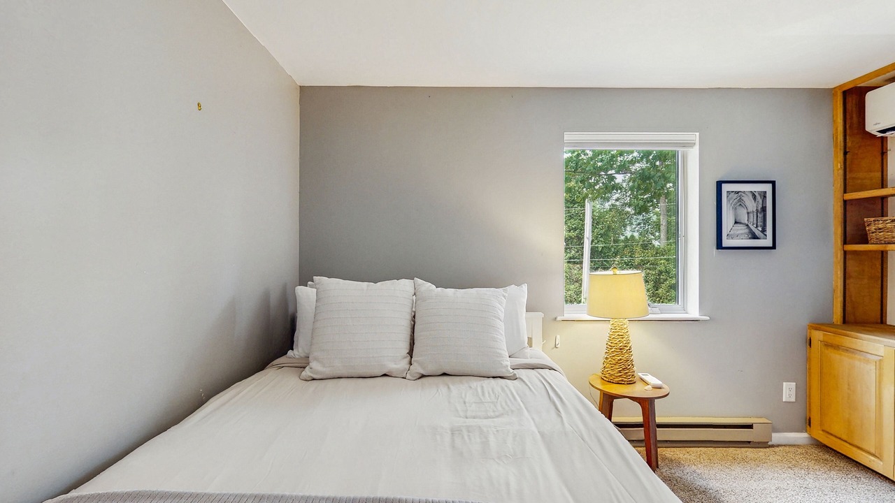 Photo of Bedroom in Malletts Bay
