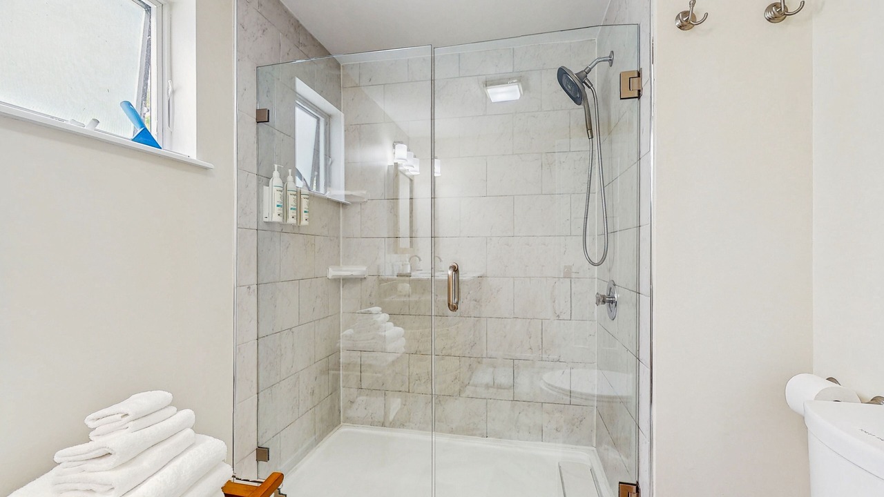 Photo of Bathroom in Malletts Bay