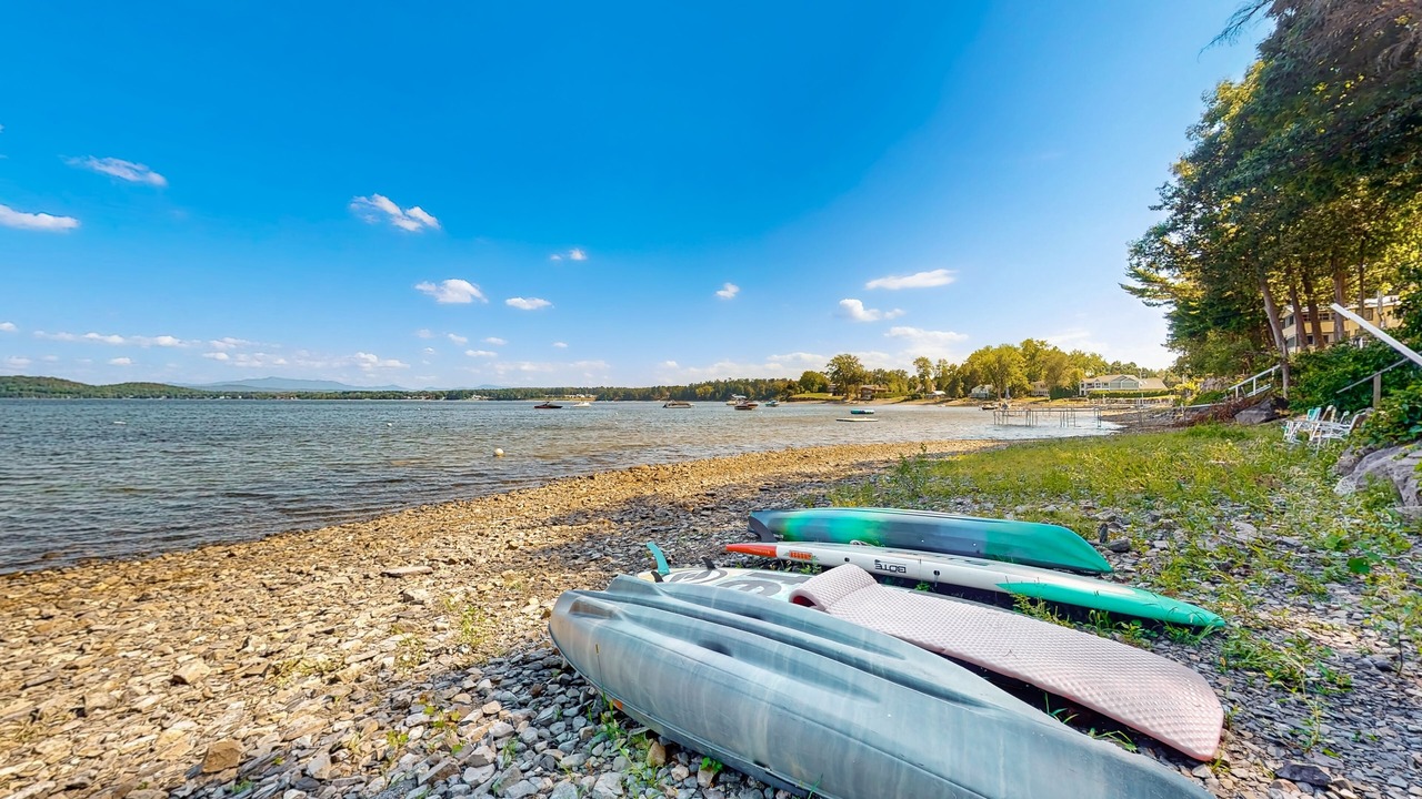 Photo of Others in Malletts Bay