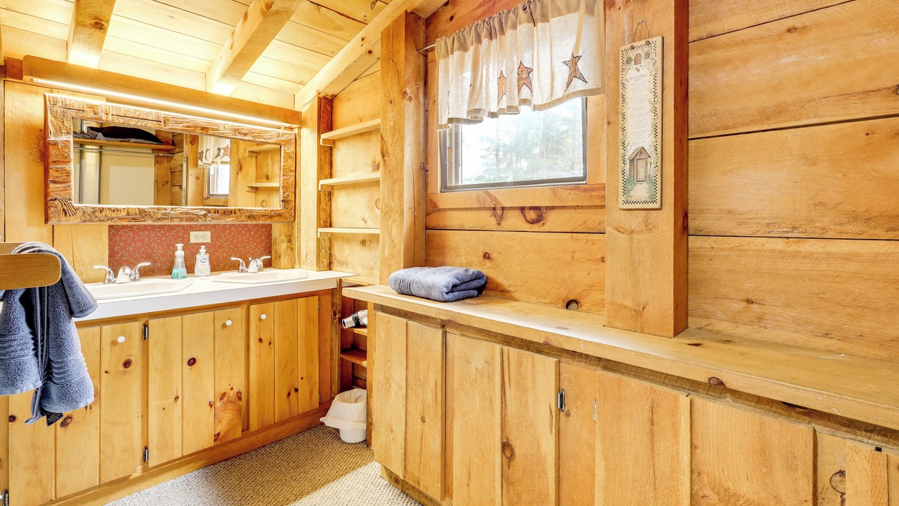 Photo of Bathroom in Queensbury
