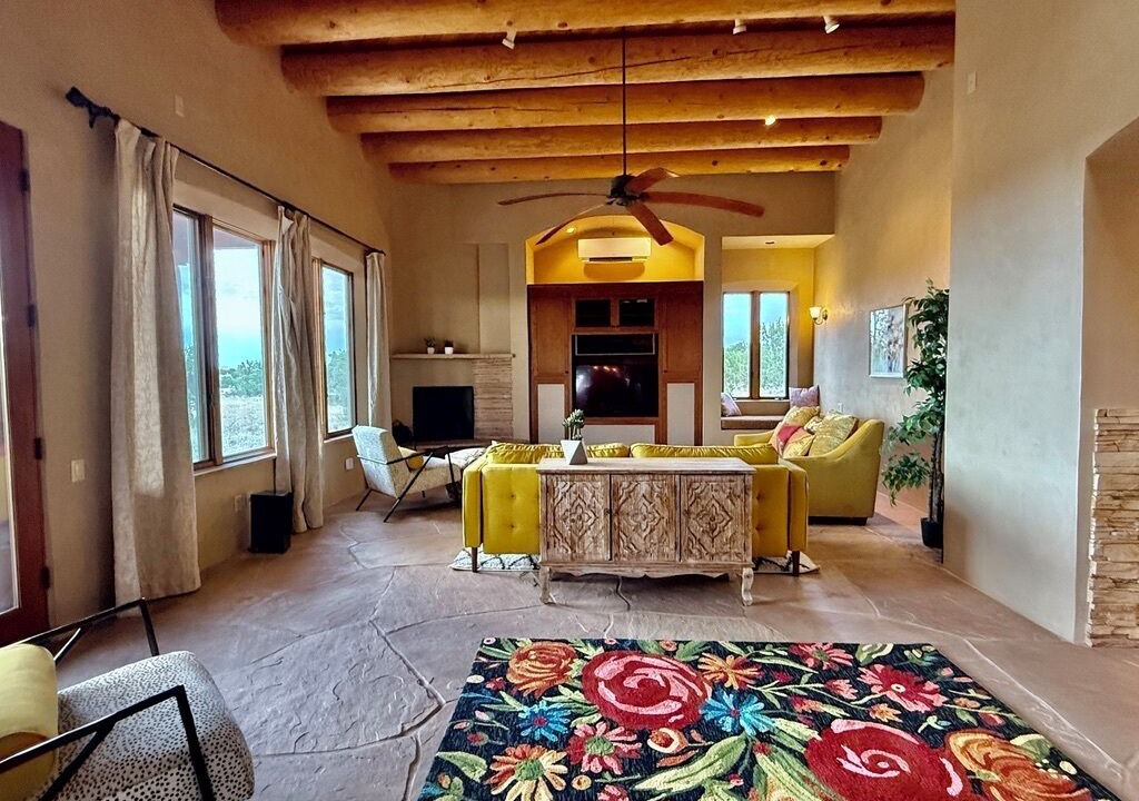 Photo of Livingroom in Las Campanas