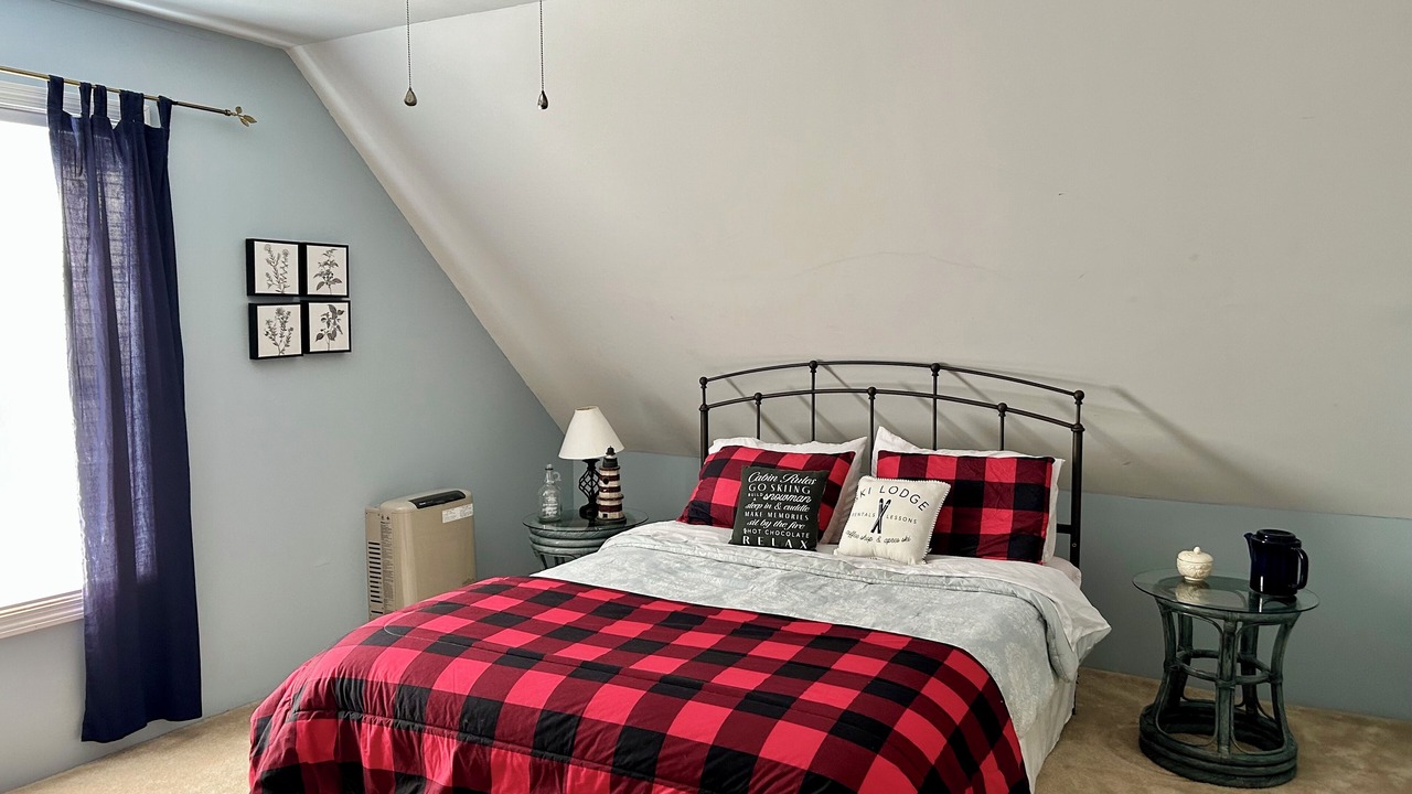 Photo of Bedroom in Pittsfield