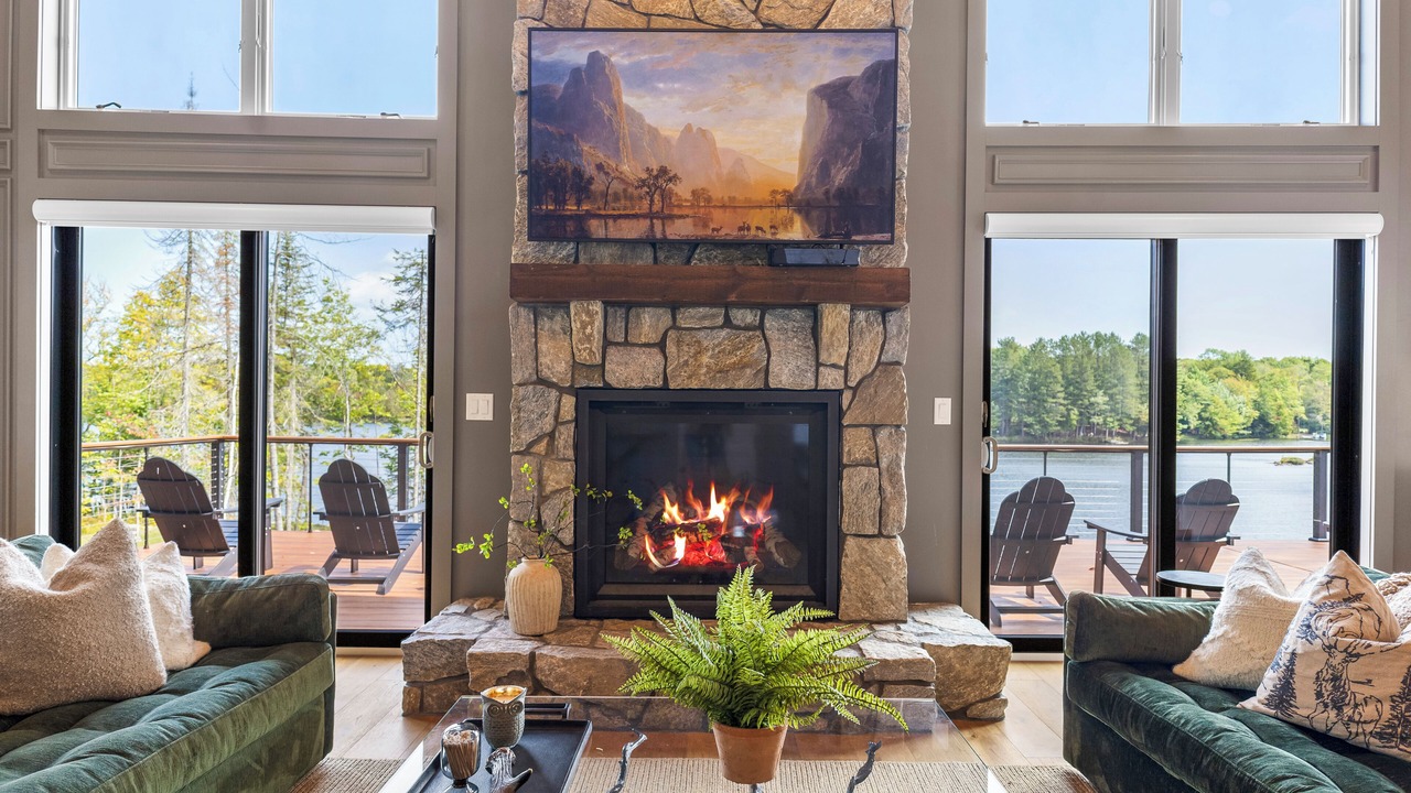 Photo of Livingroom in Indian Lake