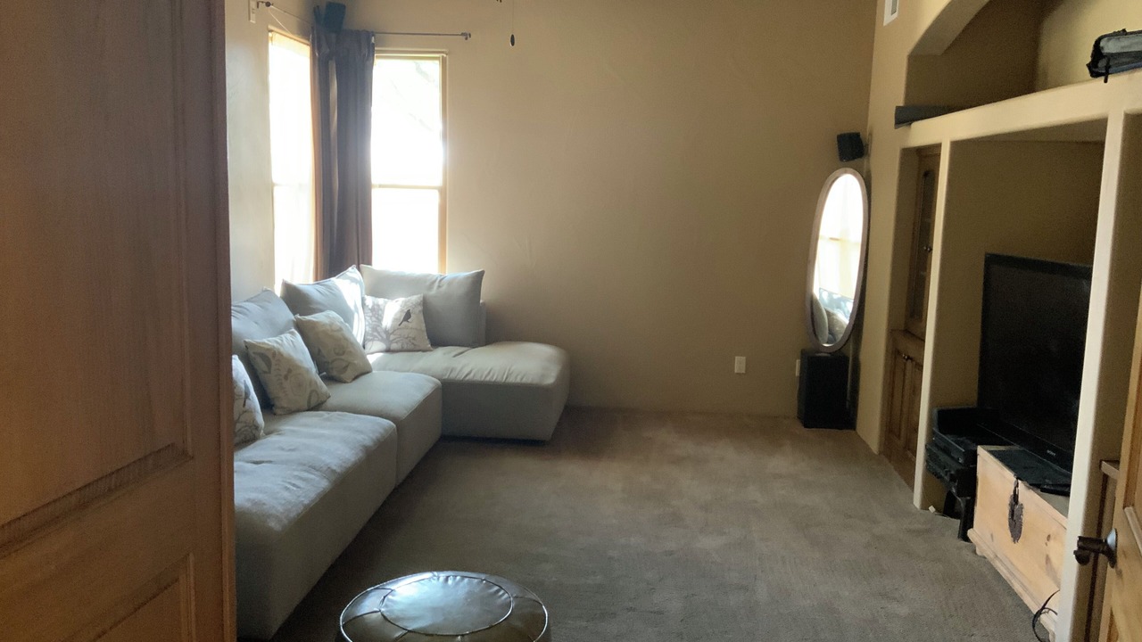 Photo of Livingroom in North Albuquerque Acres