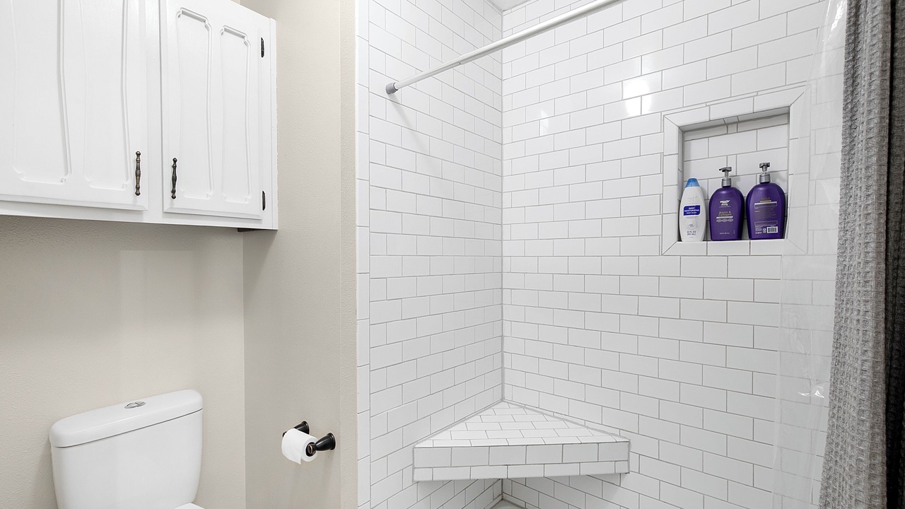 Photo of Bathroom in Los Lunas