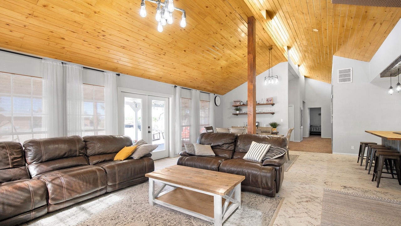 Photo of Livingroom in Los Lunas