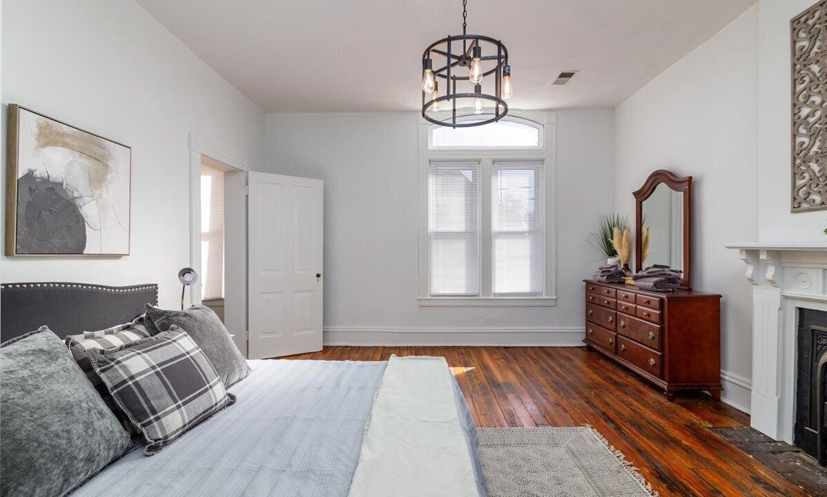 Photo of Bedroom in Salem