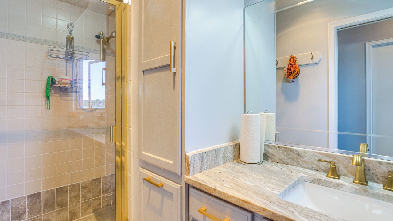 Photo of Bathroom in St. Clair