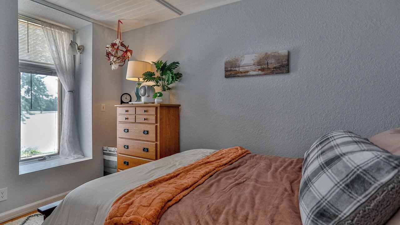 Photo of Bedroom in Schofield