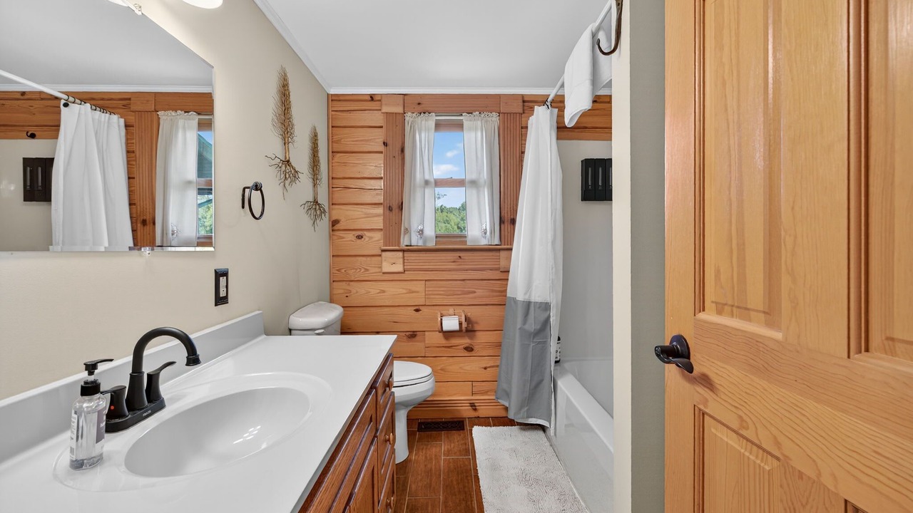 Photo of Bathroom in Kirby