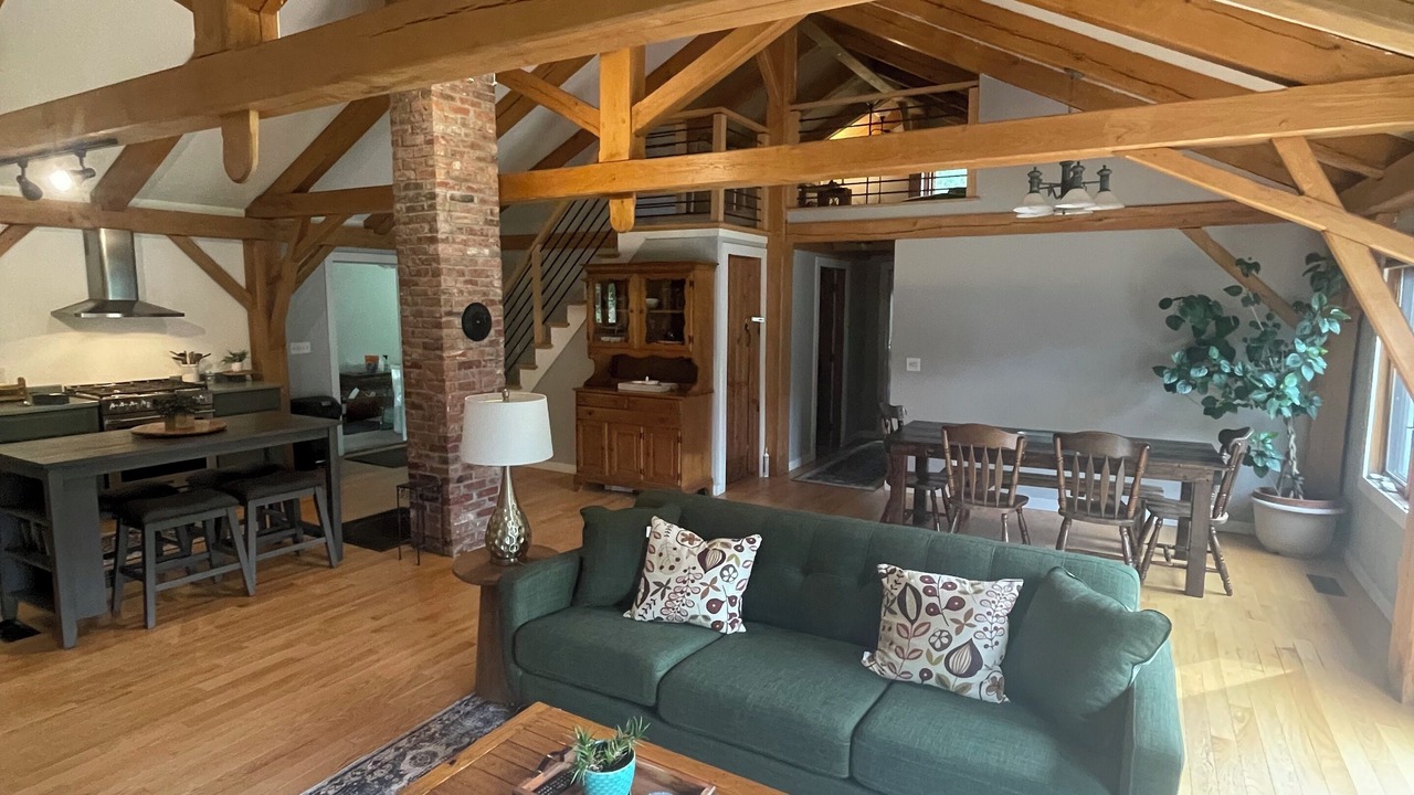 Photo of Livingroom in Fairfax
