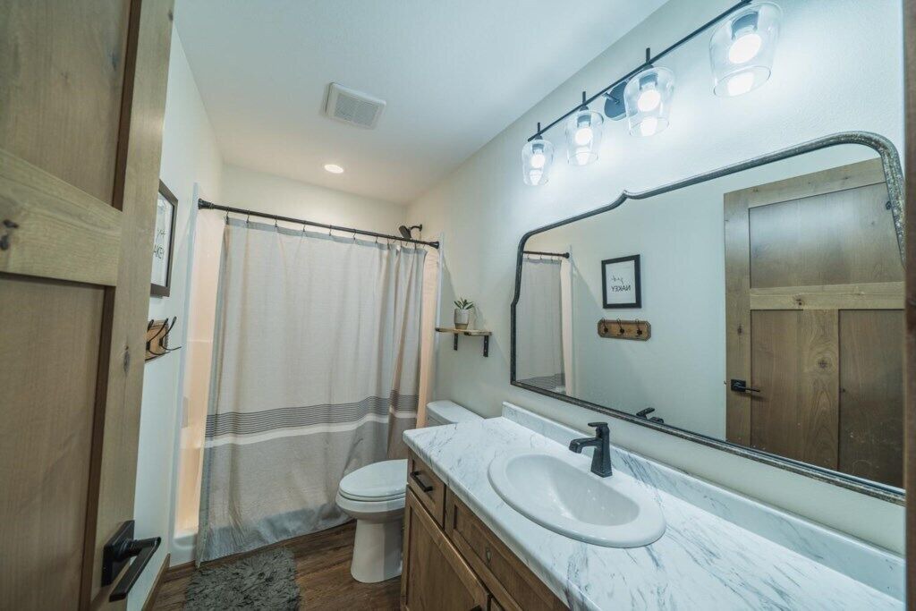 Photo of Bathroom in Detroit Lakes