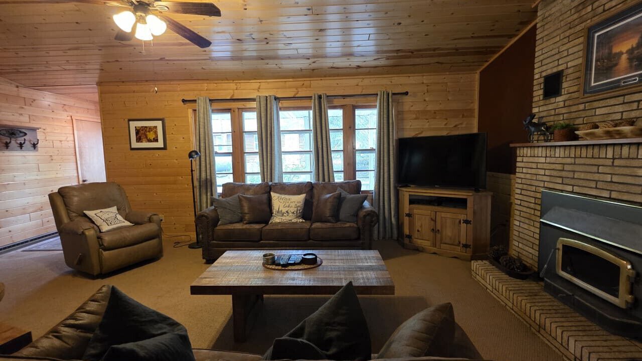 Photo of Livingroom in Markville