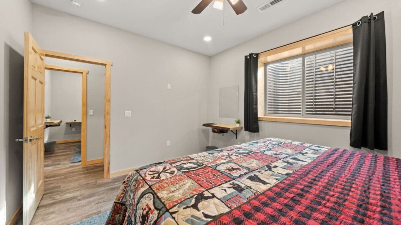 Photo of Bedroom in Markville
