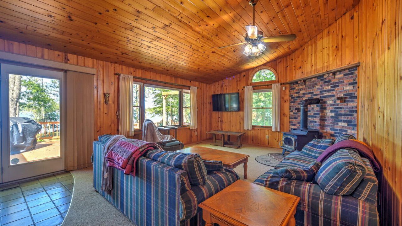 Photo of Livingroom in Webster