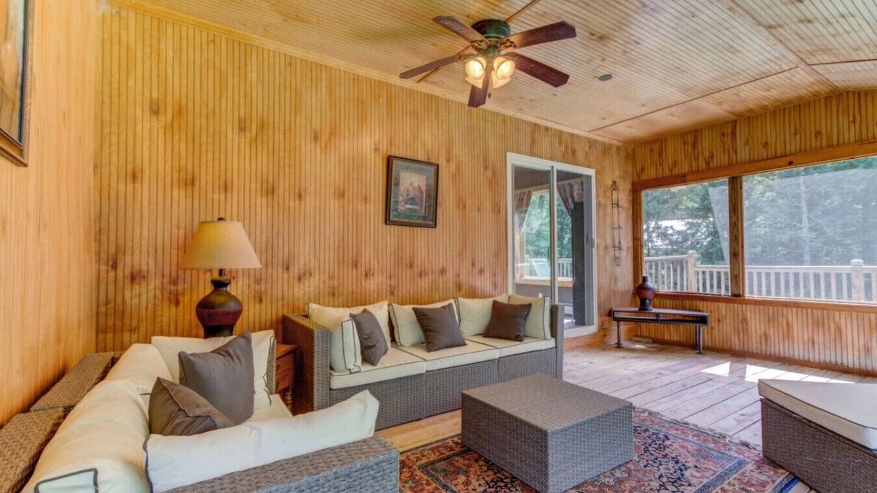 Photo of Livingroom in Londonderry