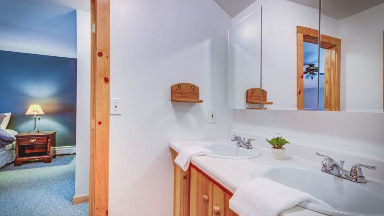 Photo of Bathroom in Londonderry
