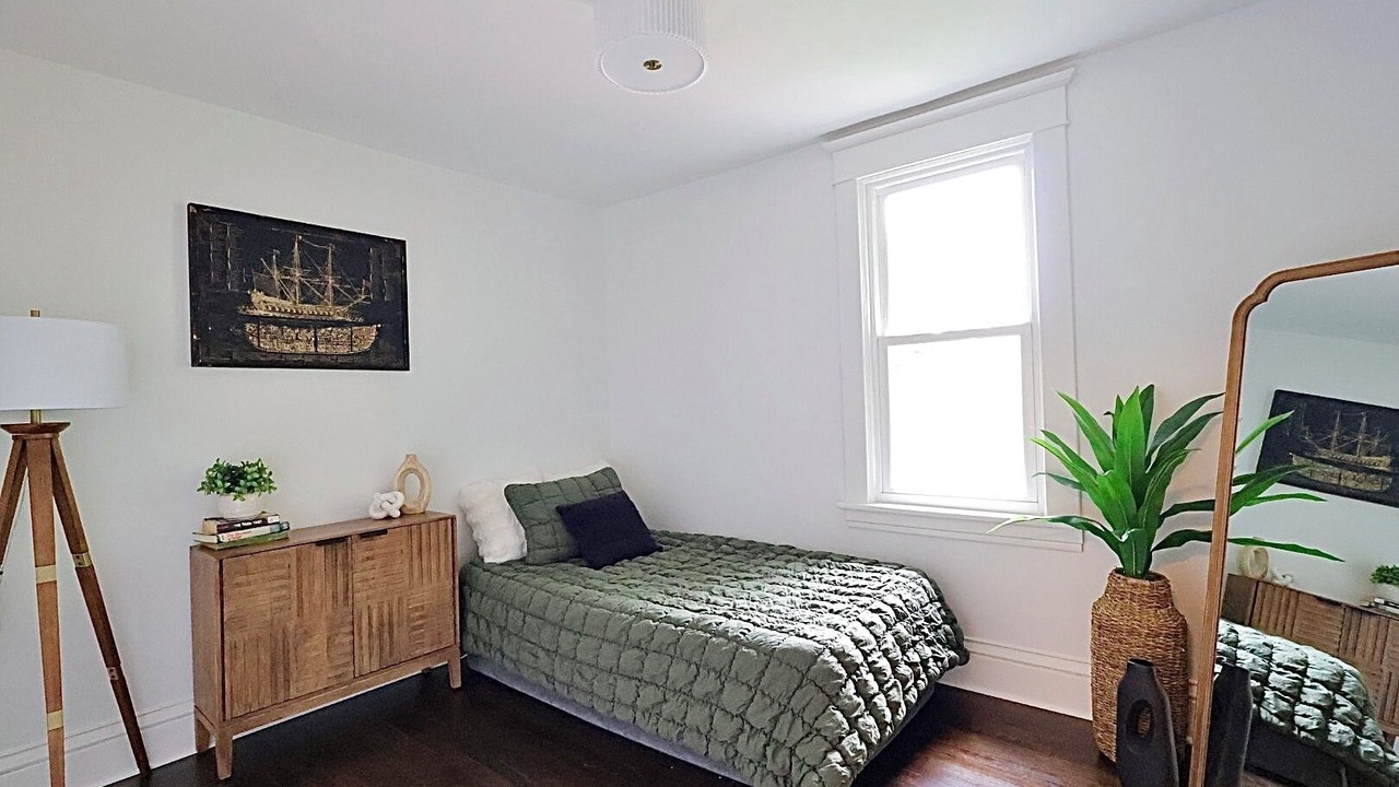 Photo of Bedroom in Merriam Park