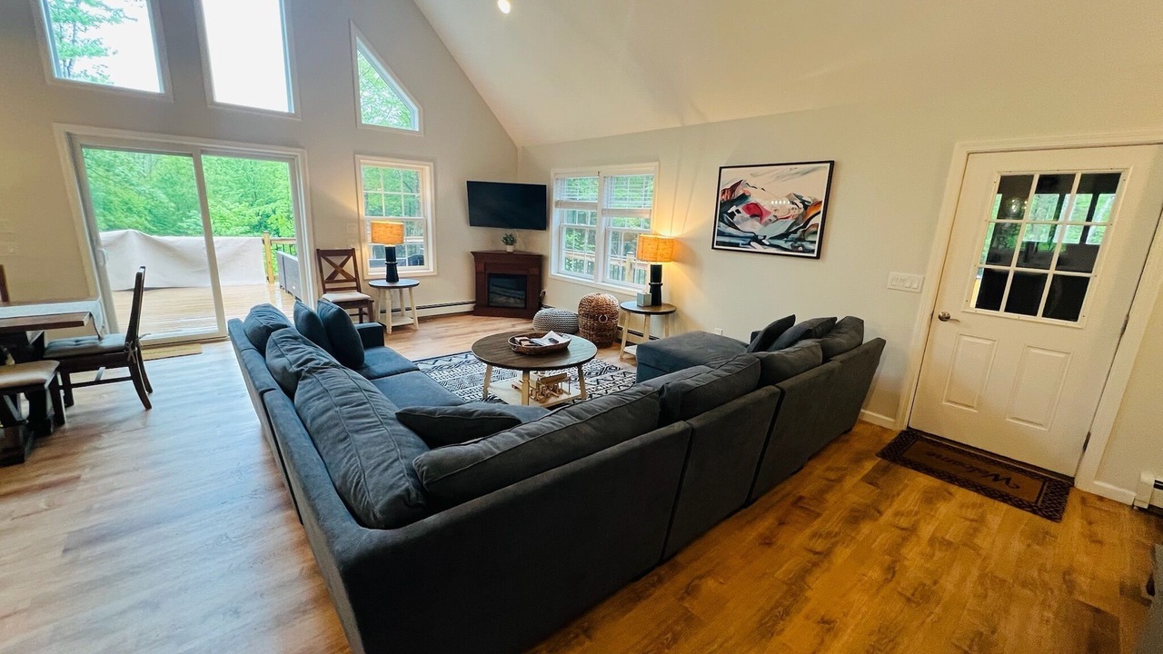 Photo of Livingroom in East Haven  Rutland County