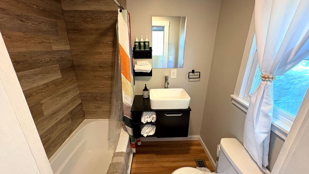 Photo of Bathroom in Greenfield