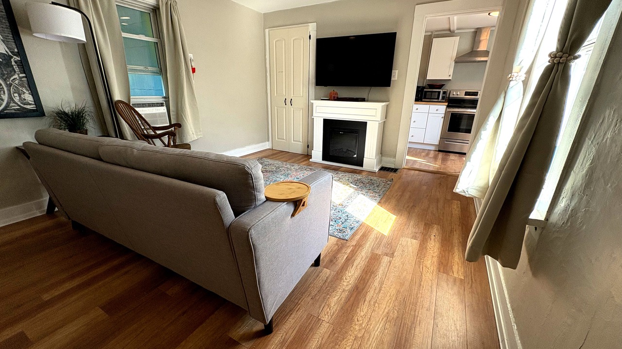 Photo of Livingroom in Greenfield