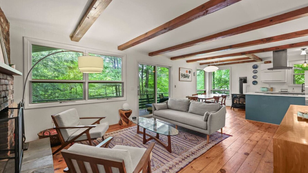 Photo of Livingroom in Richmond