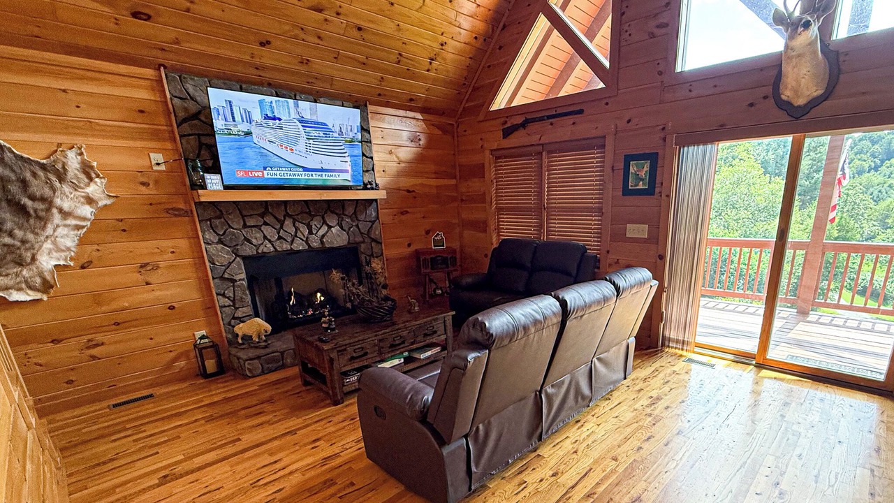 Photo of Livingroom in Grassy Creek