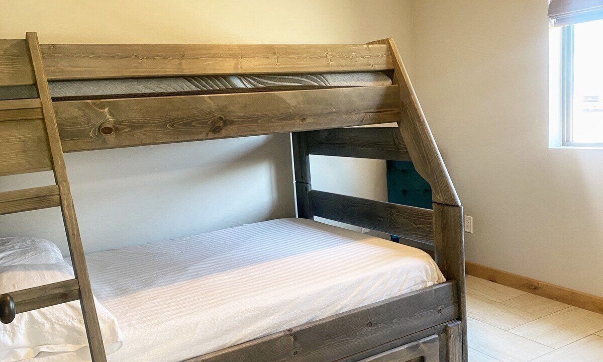 Photo of Bedroom in Del Norte