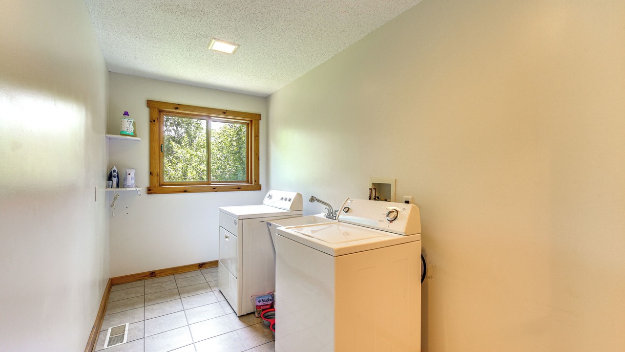 Photo of Bedroom in Amery