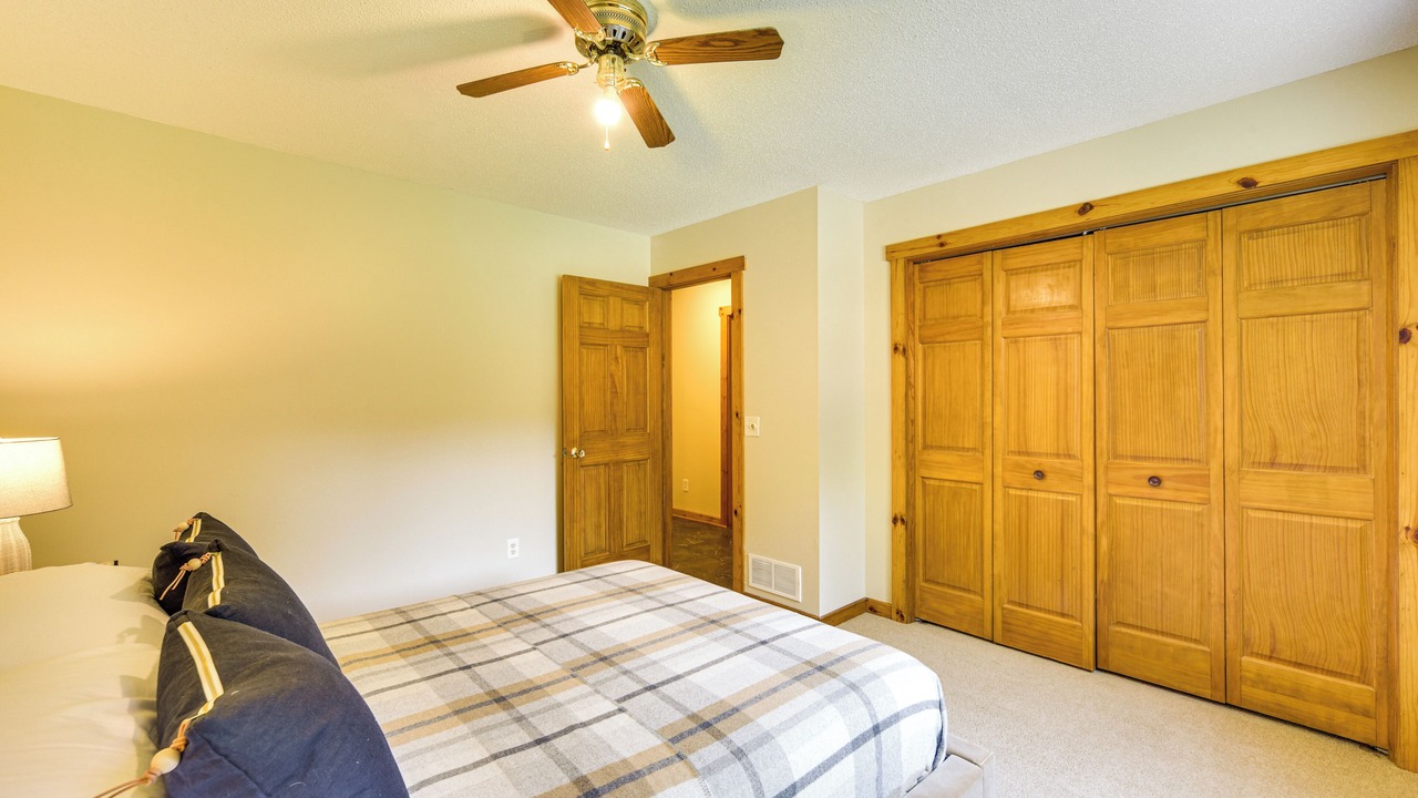 Photo of Bedroom in Amery