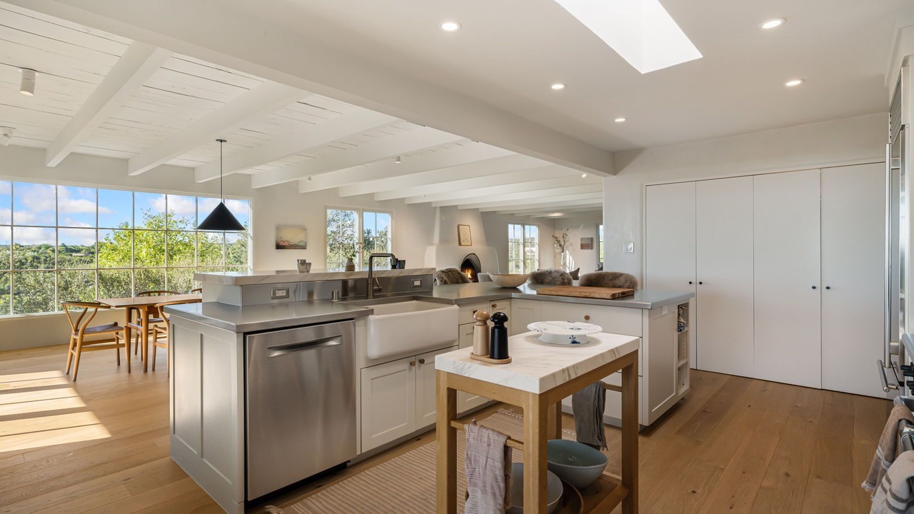Photo of Kitchen in Northeast Santa Fe