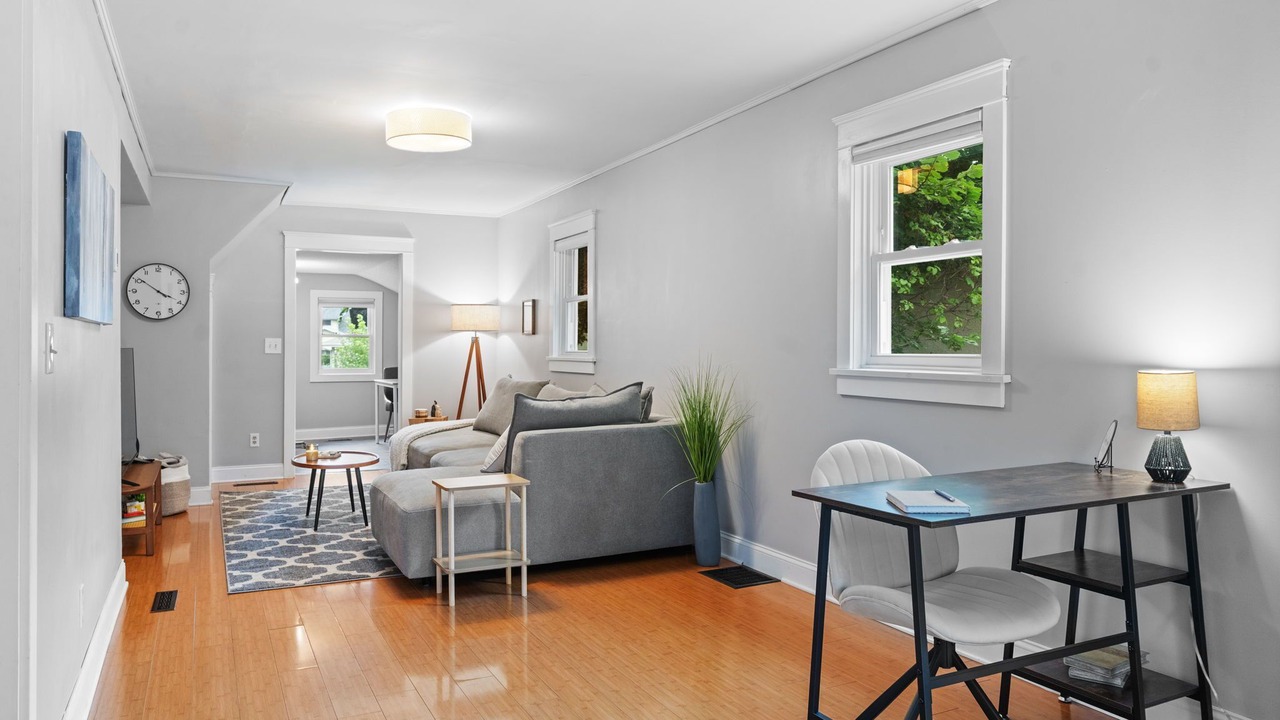 Photo of Livingroom in St. Paul