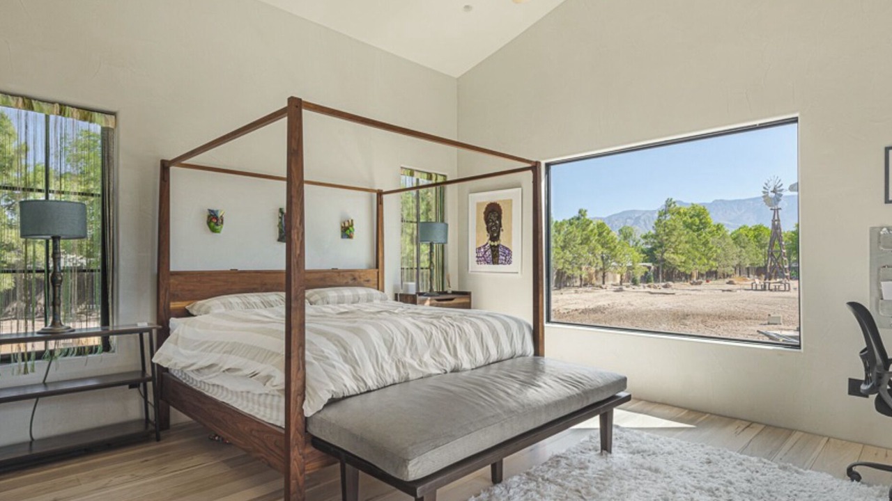Photo of Bedroom in Corrales