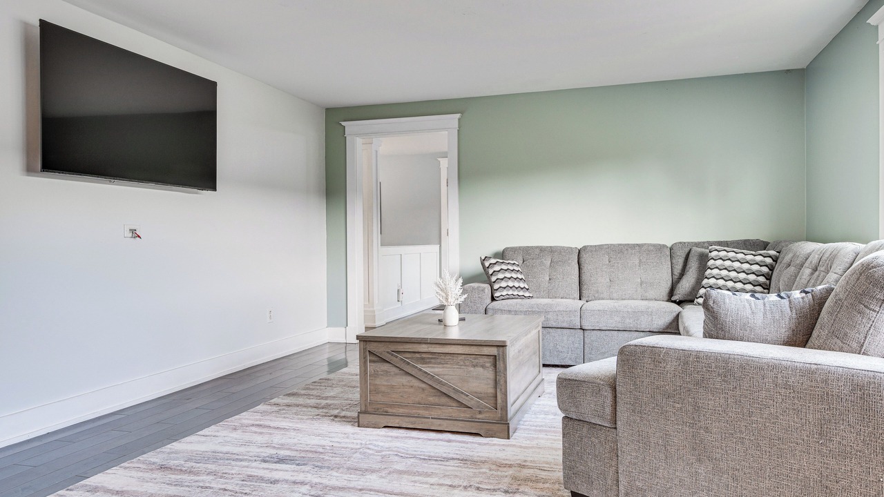 Photo of Livingroom in Suncook