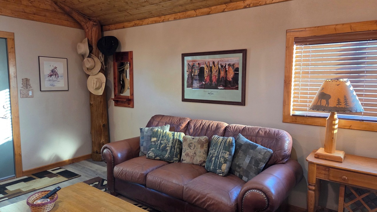 Photo of Livingroom in Bernalillo