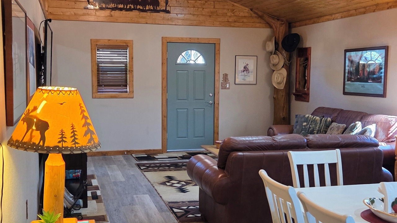 Photo of Livingroom in Bernalillo