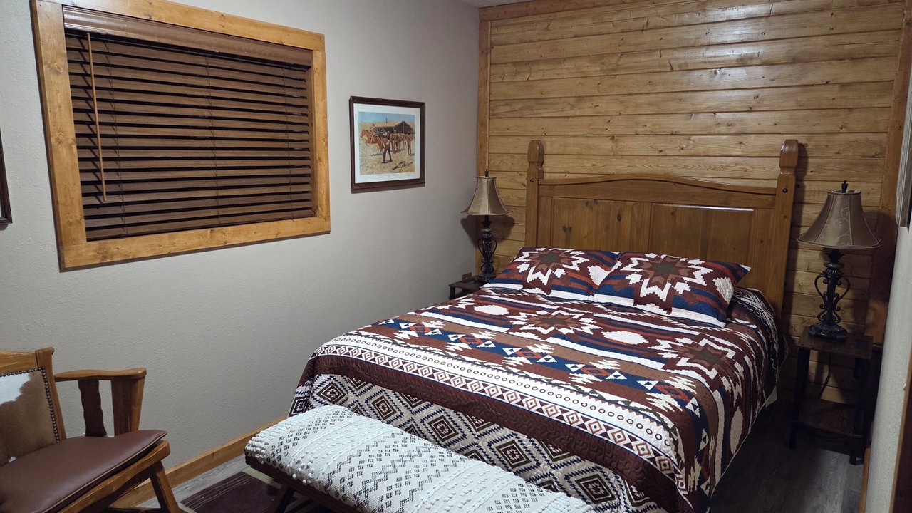 Photo of Bedroom in Bernalillo