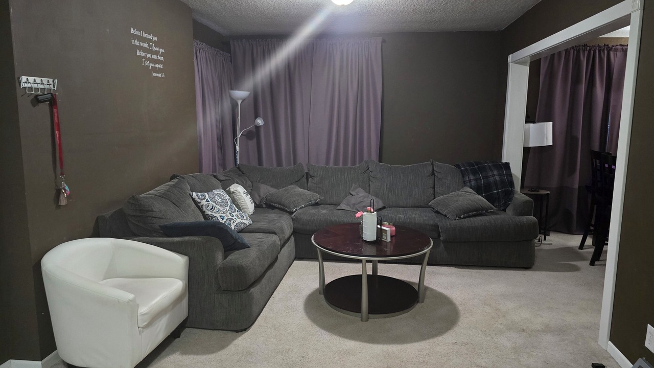 Photo of Livingroom in Payne - Phalen