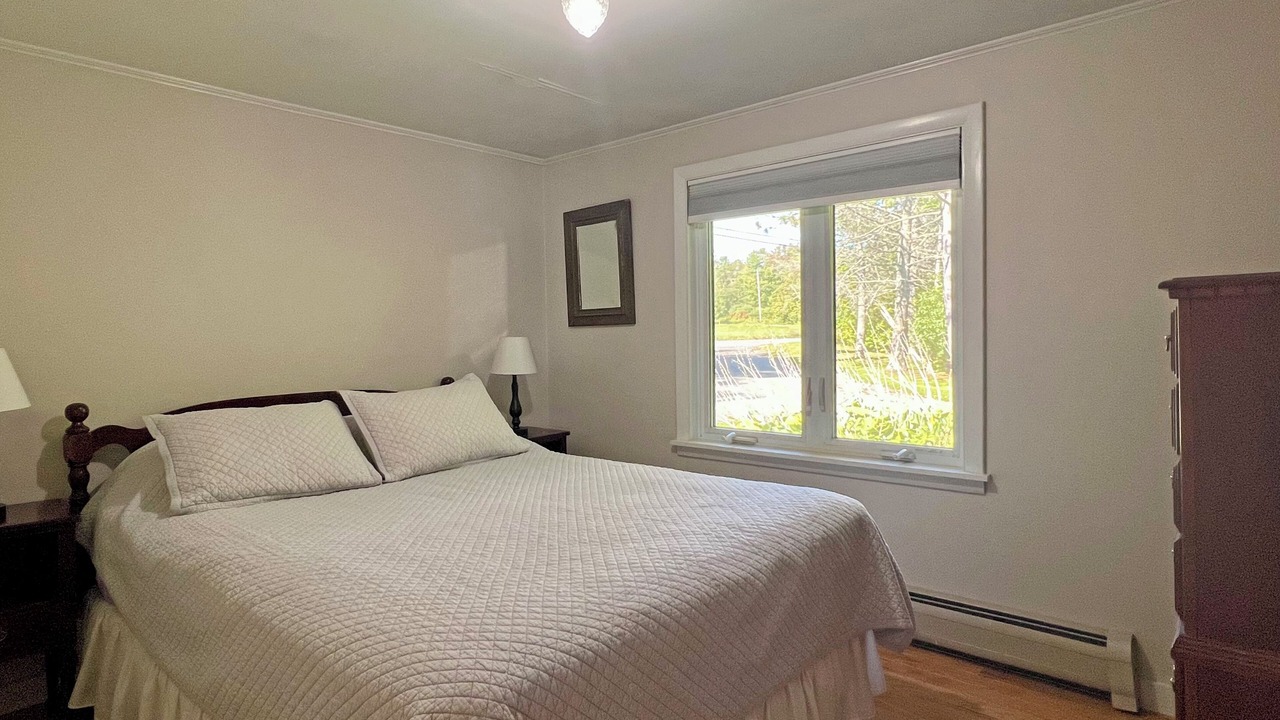 Photo of Bedroom in Lake Elmore