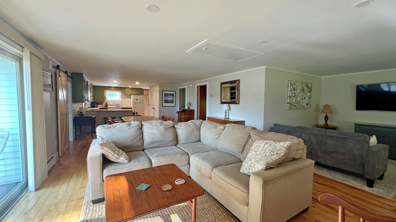 Photo of Livingroom in Lake Elmore