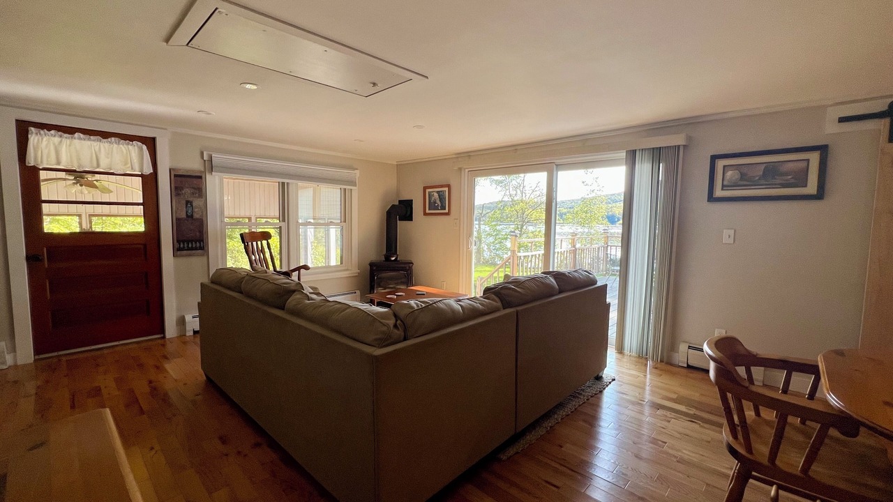 Photo of Livingroom in Lake Elmore