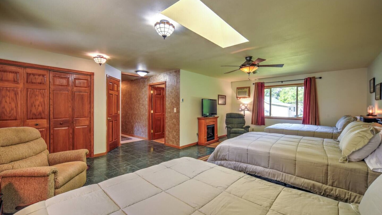 Photo of Bedroom in Webster
