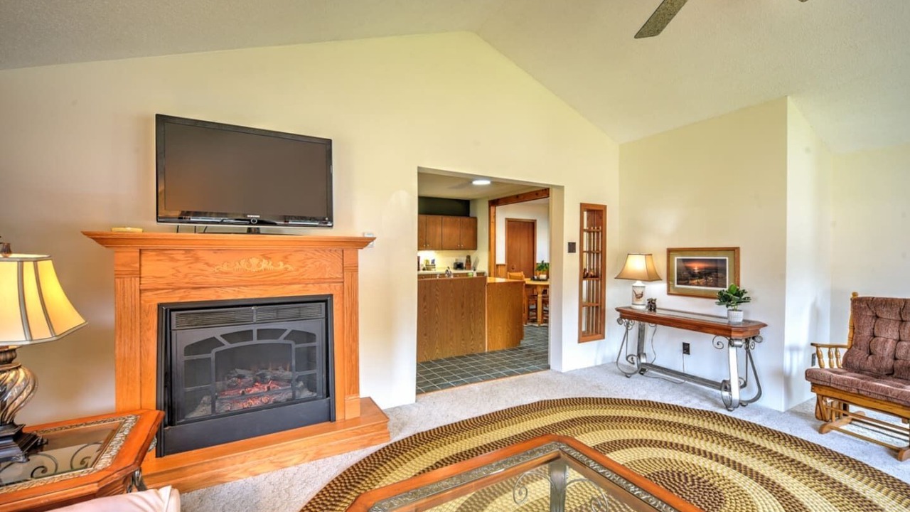 Photo of Livingroom in Webster
