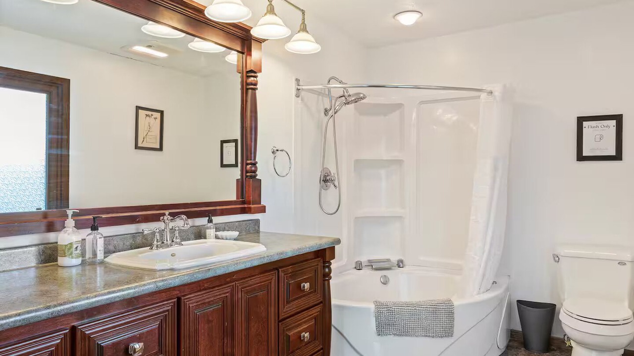 Photo of Bathroom in Baldwin