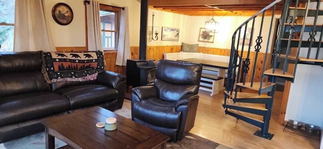 Photo of Livingroom in Old Fields