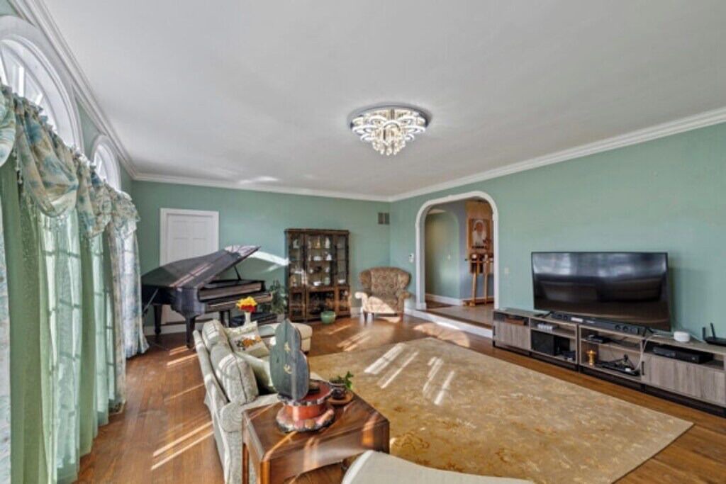 Photo of Livingroom in Redding Ridge