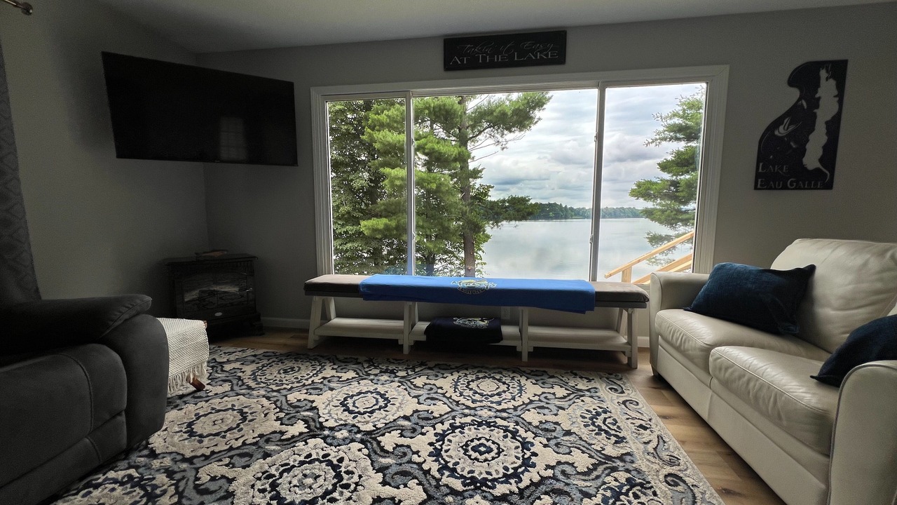Photo of Livingroom in Eau Galle