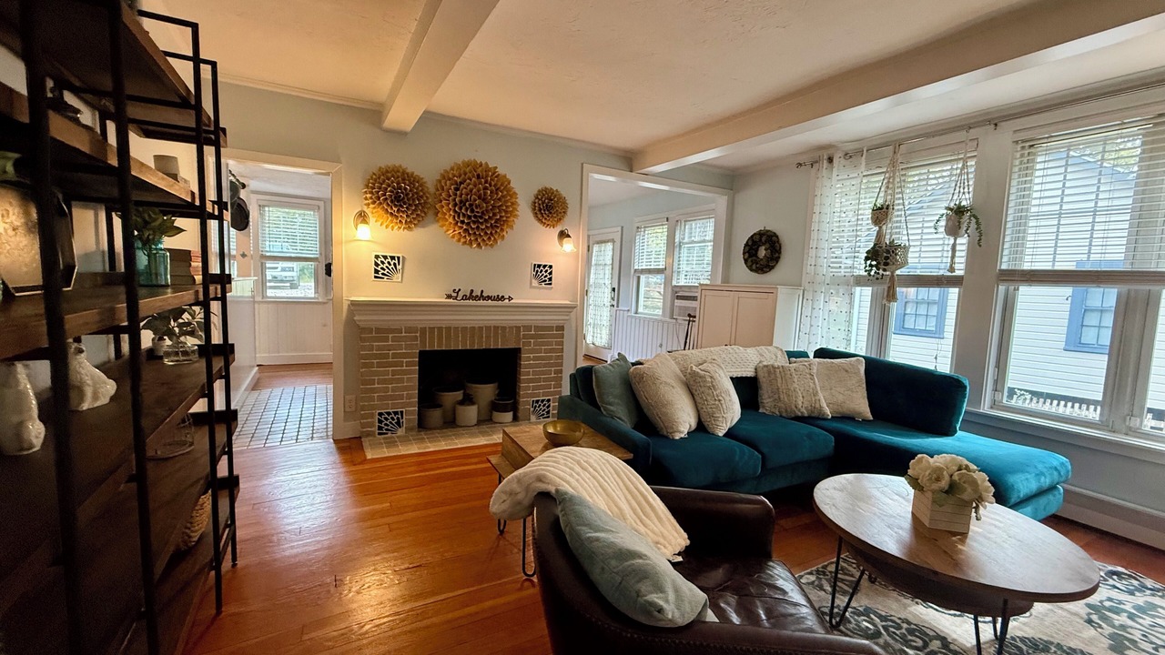Photo of Livingroom in Brimfield